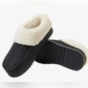 Slippers Dearfoams size 9